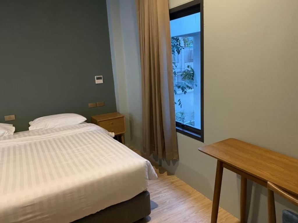 Eco Cozy Beachfront Resort Chaam Hua Hin Extérieur photo