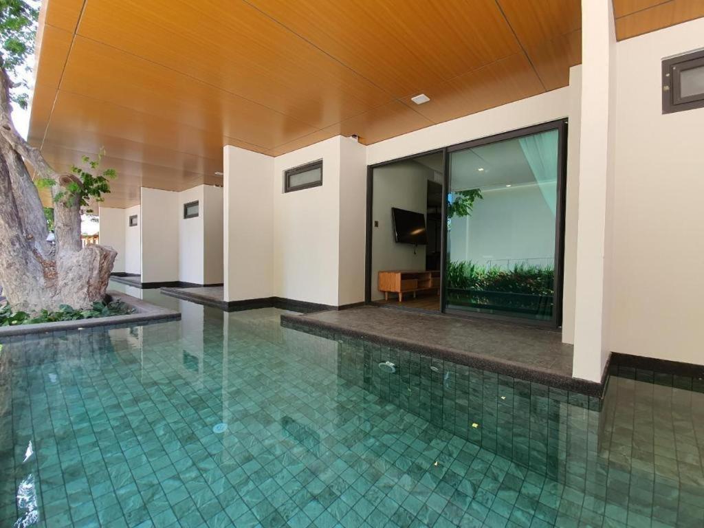 Eco Cozy Beachfront Resort Chaam Hua Hin Extérieur photo