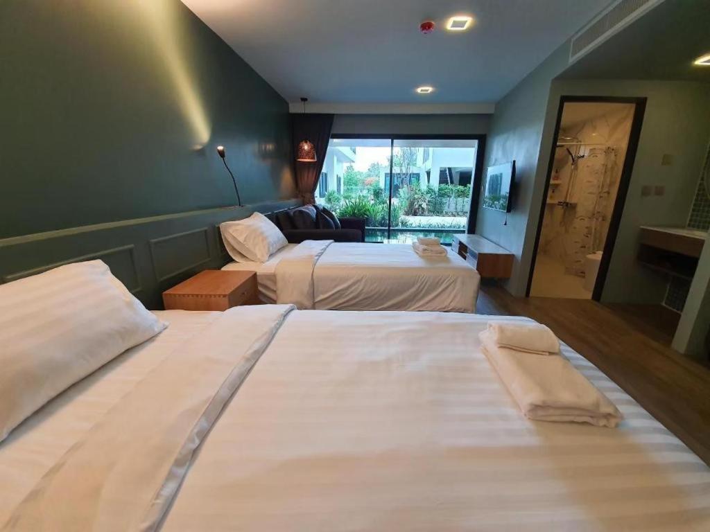 Eco Cozy Beachfront Resort Chaam Hua Hin Extérieur photo